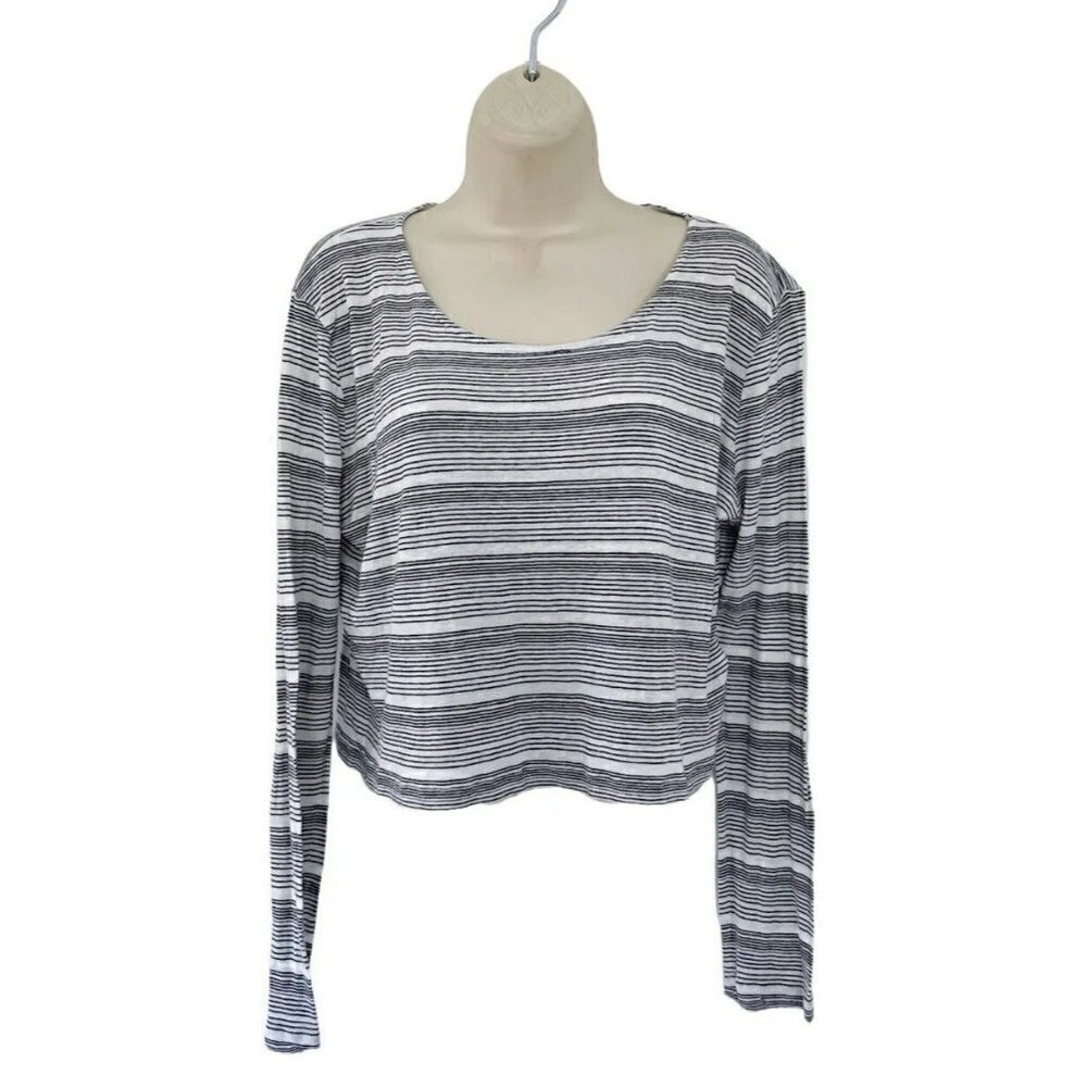 AllSaints Woman's Sz M Black & White Striped Cropped Long Sleeve Tee Shirt Top